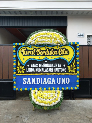 Papan Bunga Duka di Mauk Barat